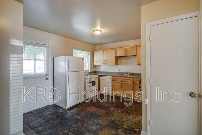 Photo - 2792 Goolsby Ave