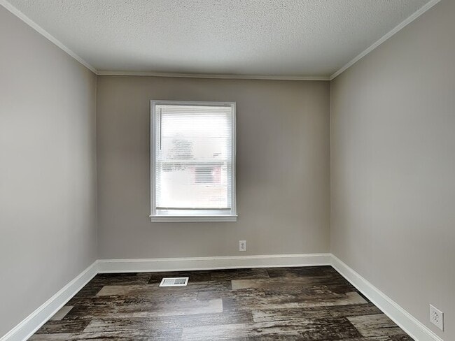 Photo - 1432 Mt Gallant Rd