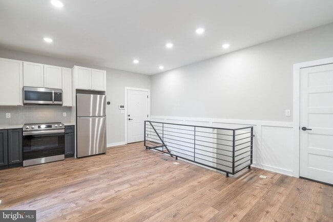 Building Photo - 435 N 35th St Unit A