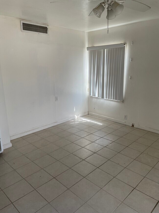 206 Colin B Kelly Dr Unidad 206