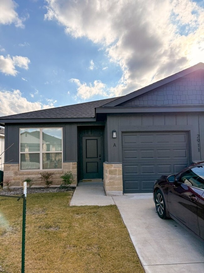 Building Photo - 2911 Wildcat Rdg Rd Unit A