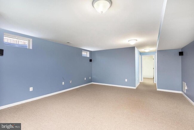 Building Photo - 16104 Mountain Eagle Ct