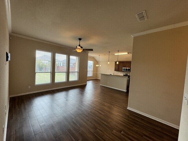 Photo - 507 Wyndcrest Drive