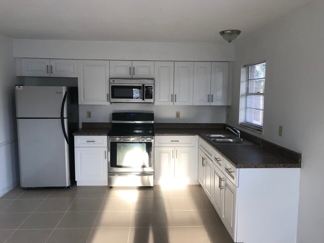 Photo - 16890 Carmen Ave