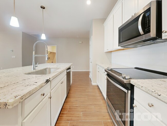 Photo - 17852 W Daley Ln