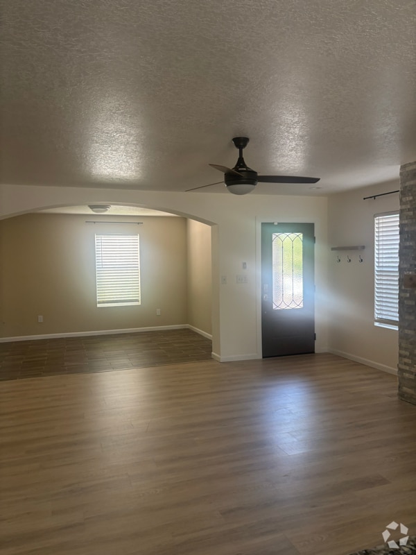 Building Photo - 7405 Cripple Creek Rd NW Rental