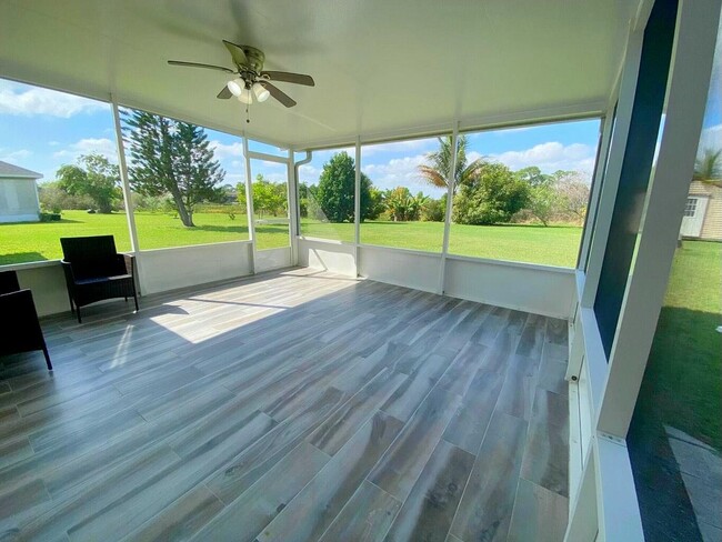 Photo - 1332 SE Starklake Ct House