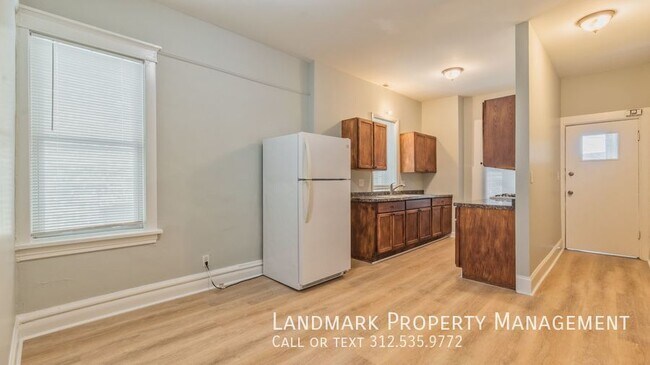 Photo - 2625 W 21st Pl Unidad 2