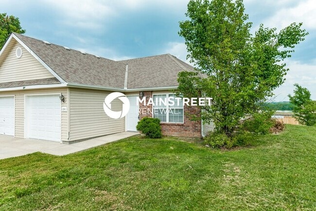 Building Photo - 3 Bedroom Pet-Friendly Home in Pleasant Hi...