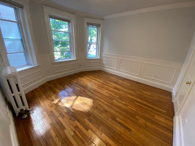 Building Photo - 34 Worthington St