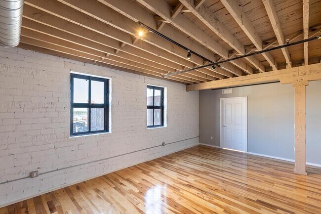 Photo - 116 N 4th St Unit 213