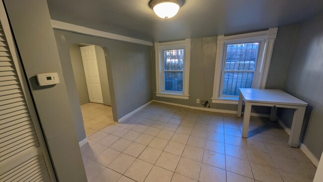 Photo - 1629 W Beach Ave