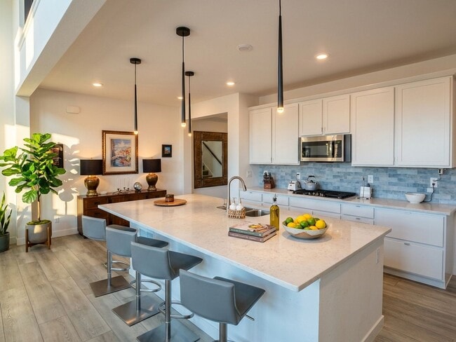 Photo - Stunning 6BR House in Erie