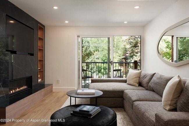 Photo - 205 E Durant Ave Unit 1-I