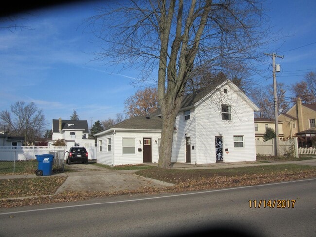 Photo - 509 E Michigan St