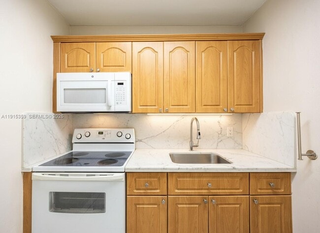 Photo - 1225 W 35th St Unit 31A