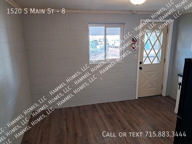 Photo - 1520 S Main St Unit 8