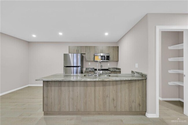 Photo - 12 N 23rd St Unidad 105