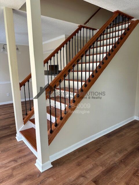 Photo - 404 Granville Rd