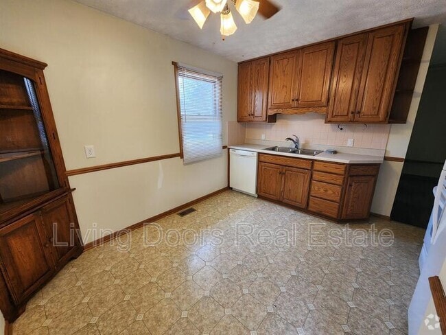 Building Photo - 5725 Hartley St Rental
