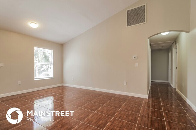 Photo - 3001 37th St SW