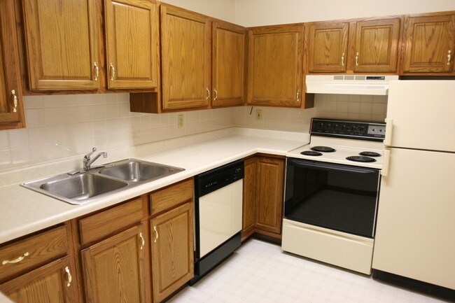 Photo - Peachmont Apartments