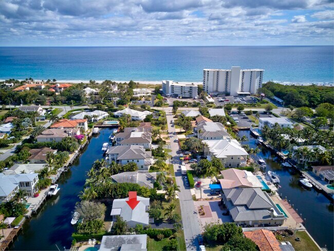 Photo - 1015 Brooks Ln