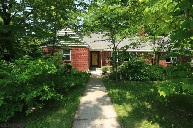 Photo - 635 W Nittany Ave