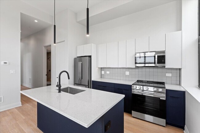 Photo - 1934 W North Ave