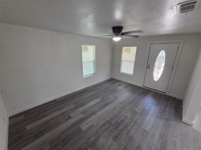 Photo - 2835 Oakdale St