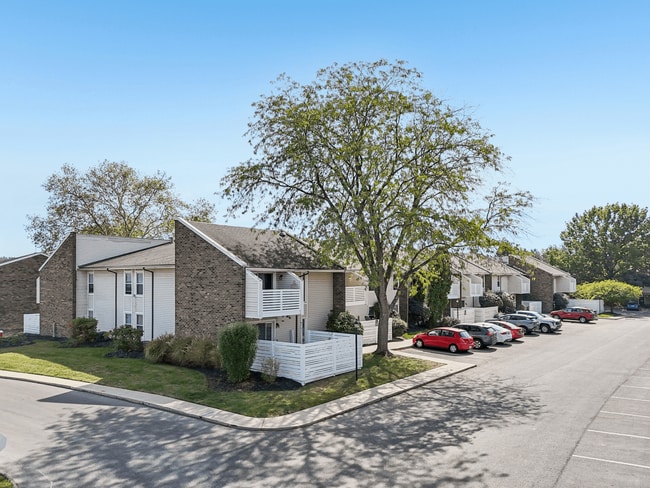 Barrington Square Apartments