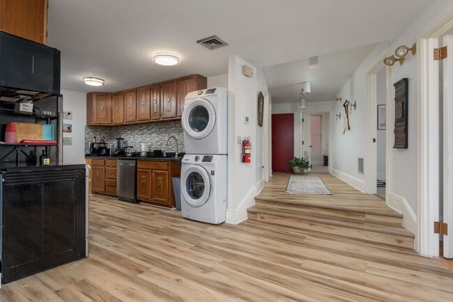 Photo - 132 State St Unidad Apt 2