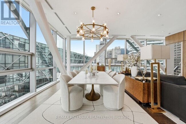 Photo - 39 Queens Quay E Unité 1301