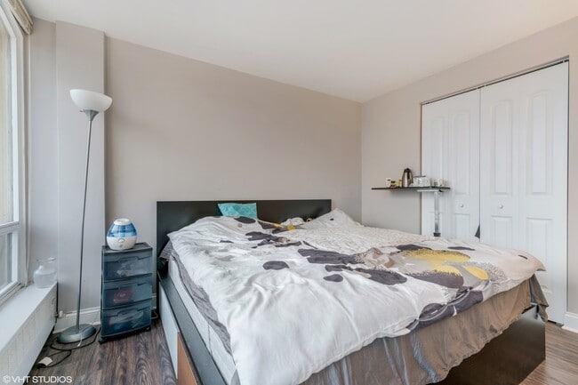 Photo - 1400 E 55th Pl Unidad 516S