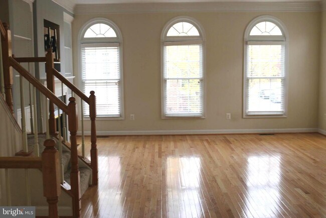 Photo - 1601 Leeds Castle Dr