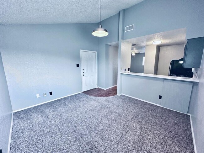 Photo - 3702 S 2nd St Unidad 321