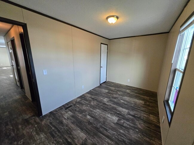 Photo - 5973 Frederick St