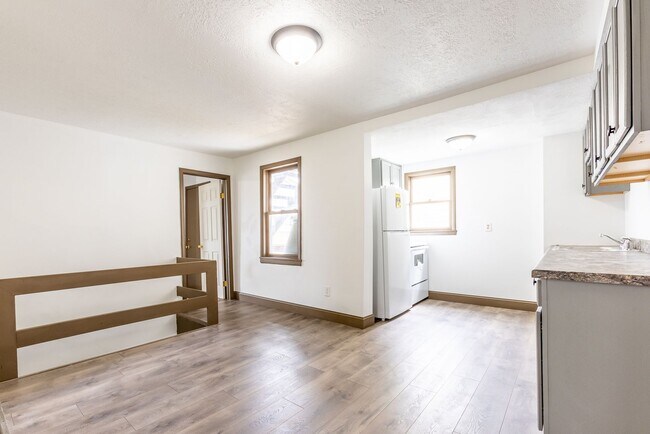 Photo - 7 Renwick St Unidad Apt. 1 (Bottom)