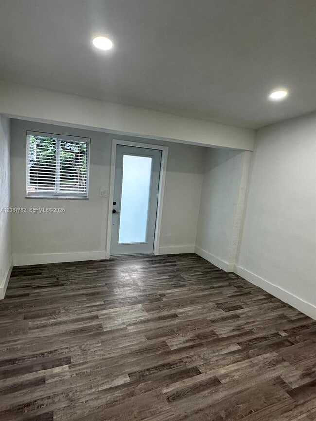 Photo - 3045 SW 21st St Unit 3047