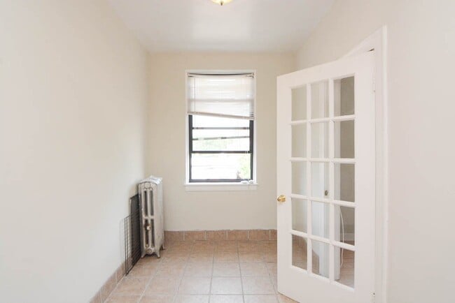 Photo - 4856 N Damen Ave Unidad 103