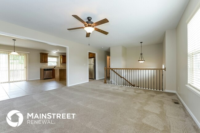 Photo - 409 Golfview Dr