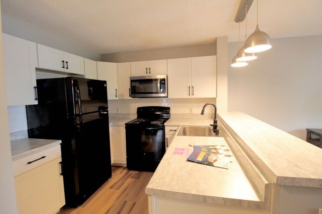Photo - 1348 Hunters Rd