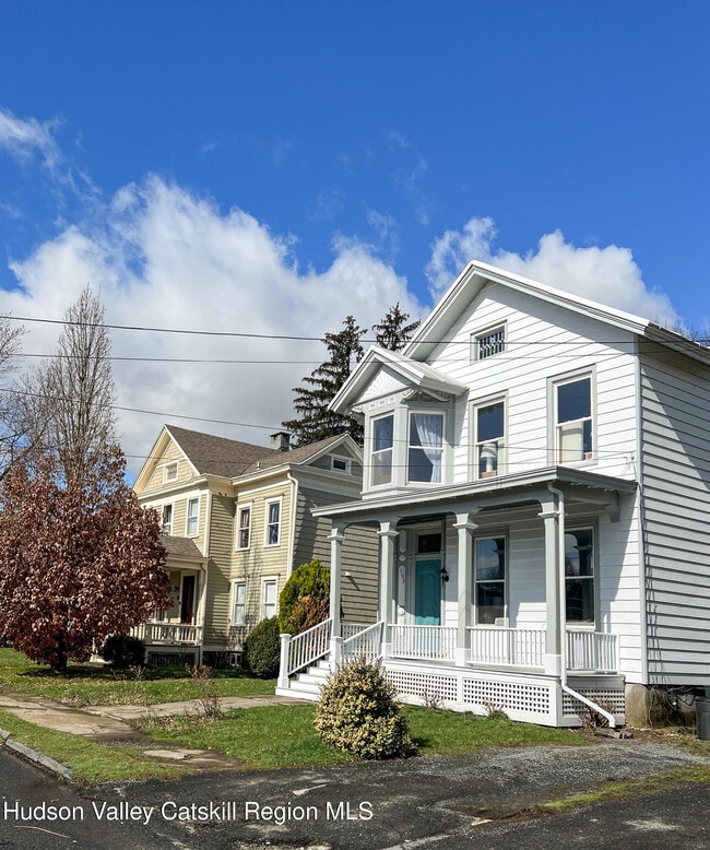 Photo - 103 N 5th St