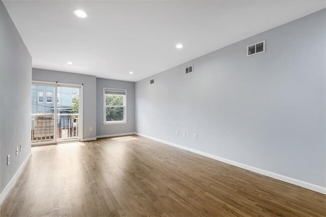 Photo - 150 Congress St Unidad Apt # 1