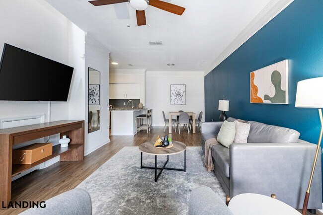 Photo - 2801 Biltmore Park Dr Unit 27-104