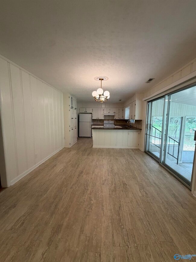 Photo - 5002 Holmes Ave NW