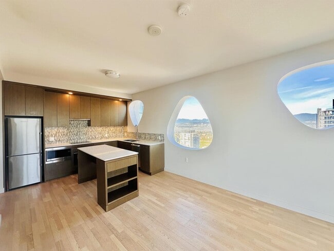 Photo - 13495 Central Ave Unité 3301