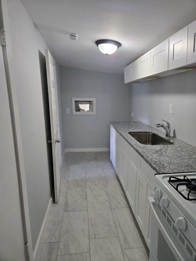 Photo - 5906 Hillsboro St