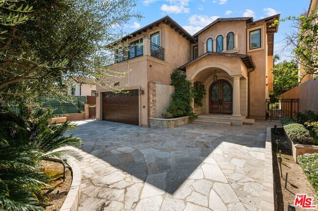 Photo - 2023 Parnell Ave