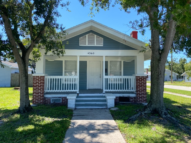 Building Photo - 4360 Emerson Ave S Rental